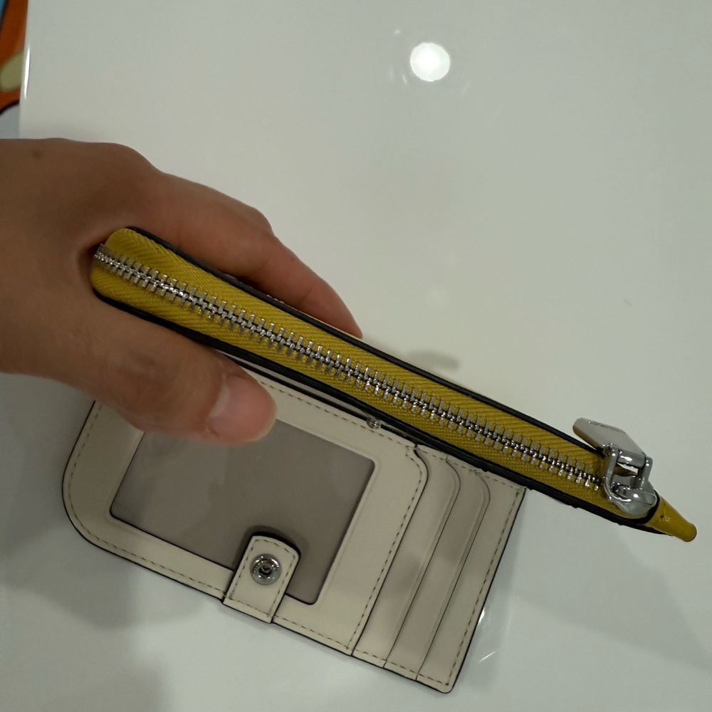 Kate Spade Mustard Yellow Zip Wallet - Picture 5 of 7